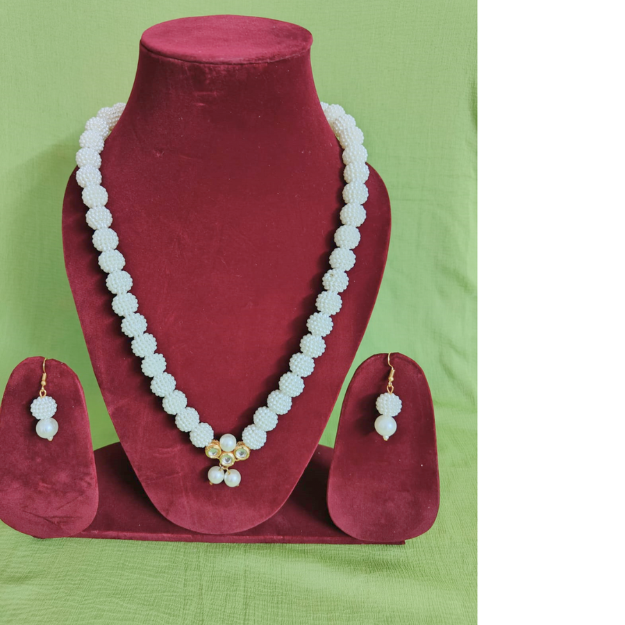 White Beaded Necklace 01